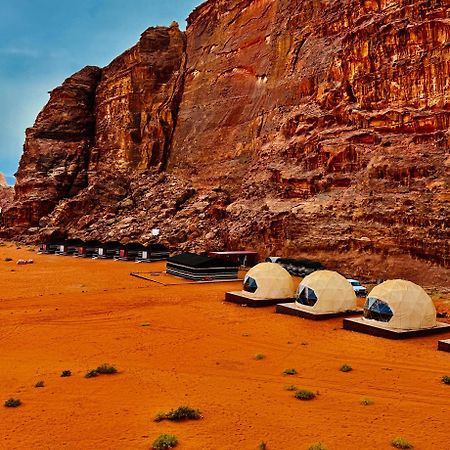 Wadi Rum Bubble Camp & Tour ภายนอก รูปภาพ