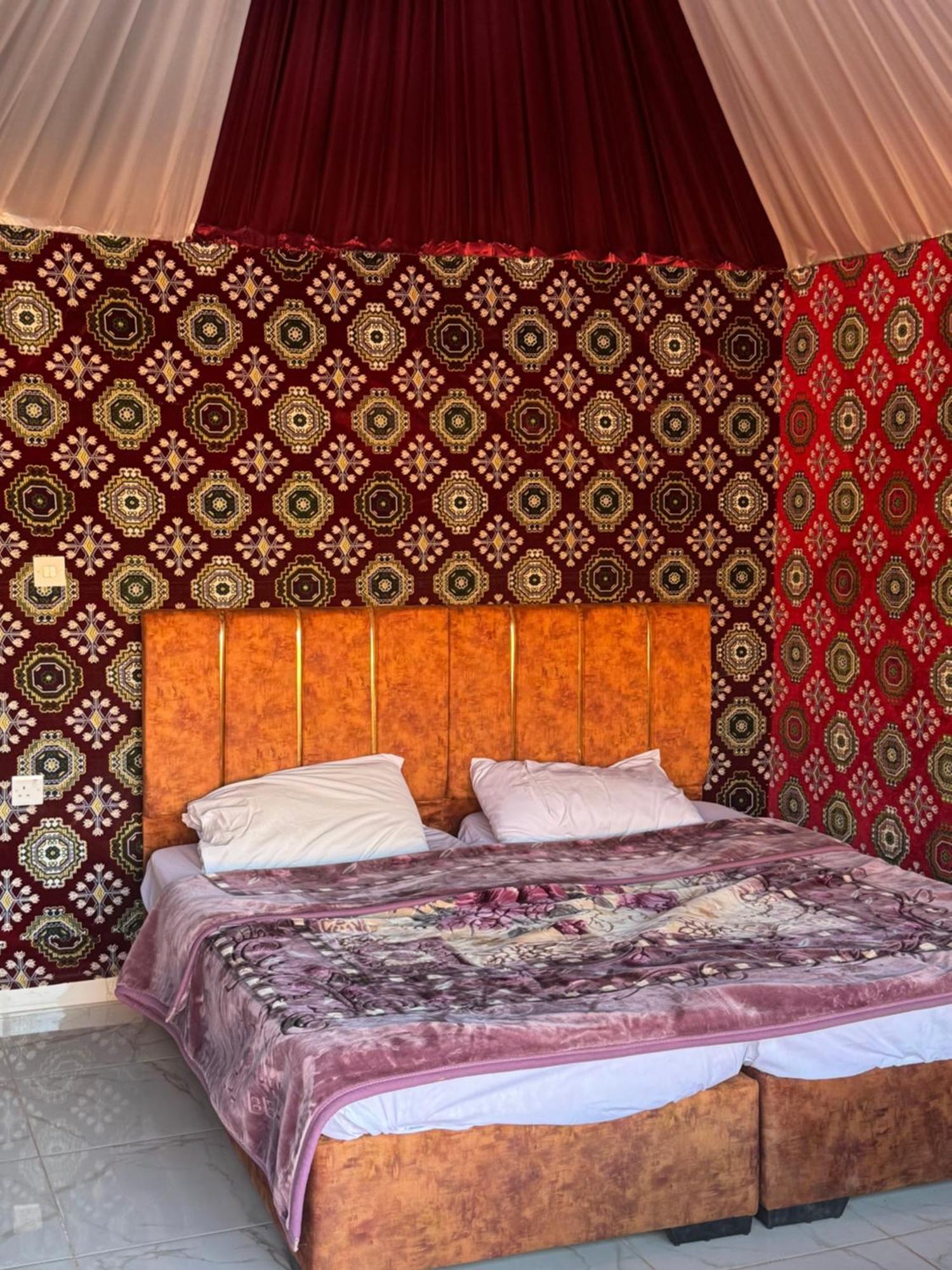Wadi Rum Bubble Camp & Tour ภายนอก รูปภาพ
