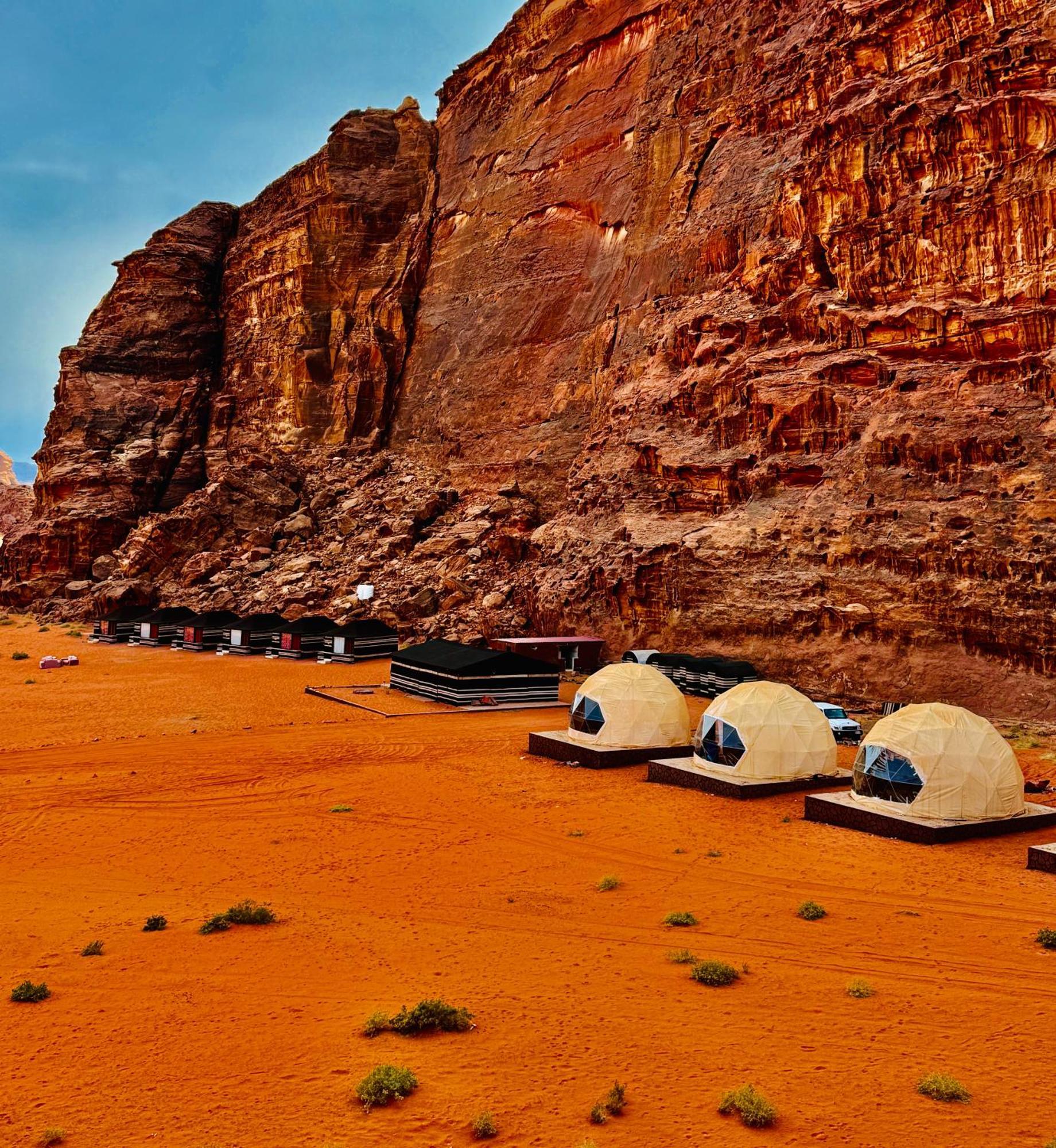 Wadi Rum Bubble Camp & Tour ภายนอก รูปภาพ
