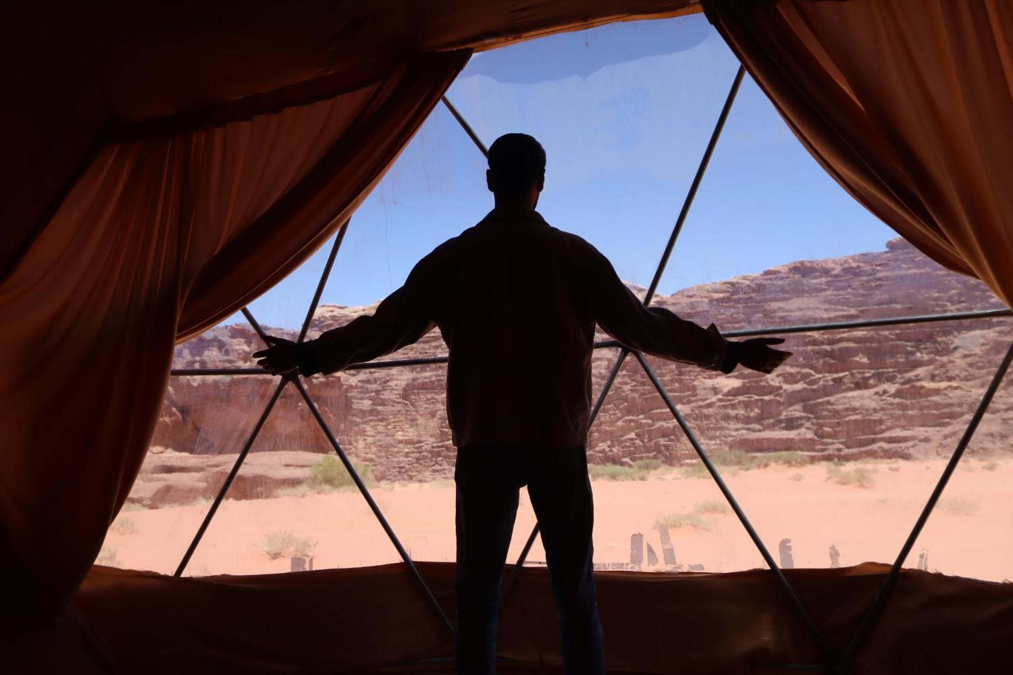 Wadi Rum Bubble Camp & Tour ภายนอก รูปภาพ