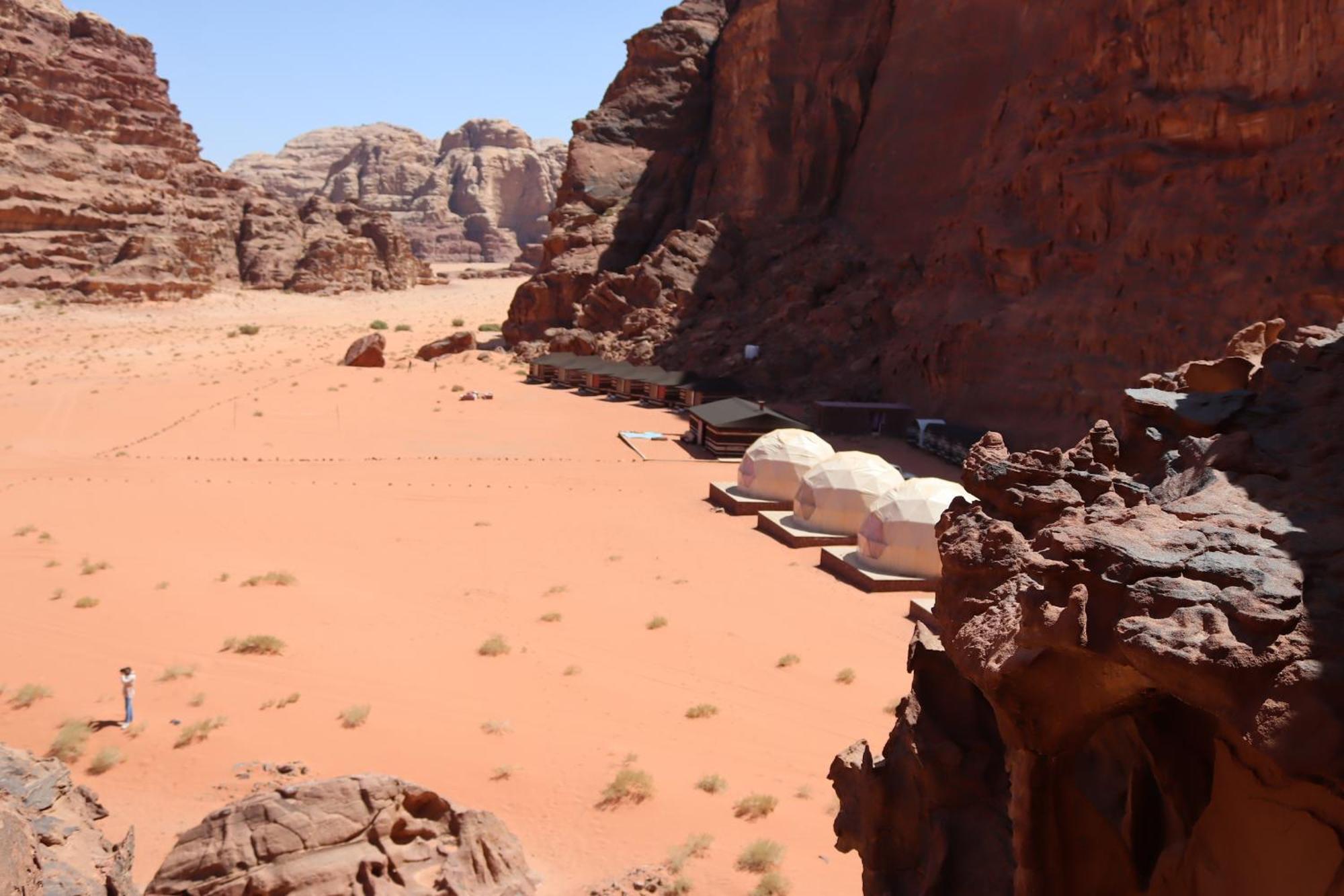 Wadi Rum Bubble Camp & Tour ภายนอก รูปภาพ