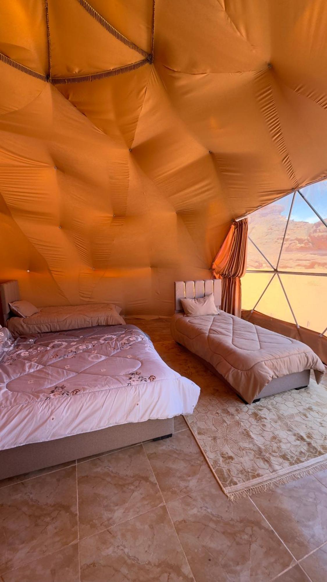 Wadi Rum Bubble Camp & Tour ภายนอก รูปภาพ