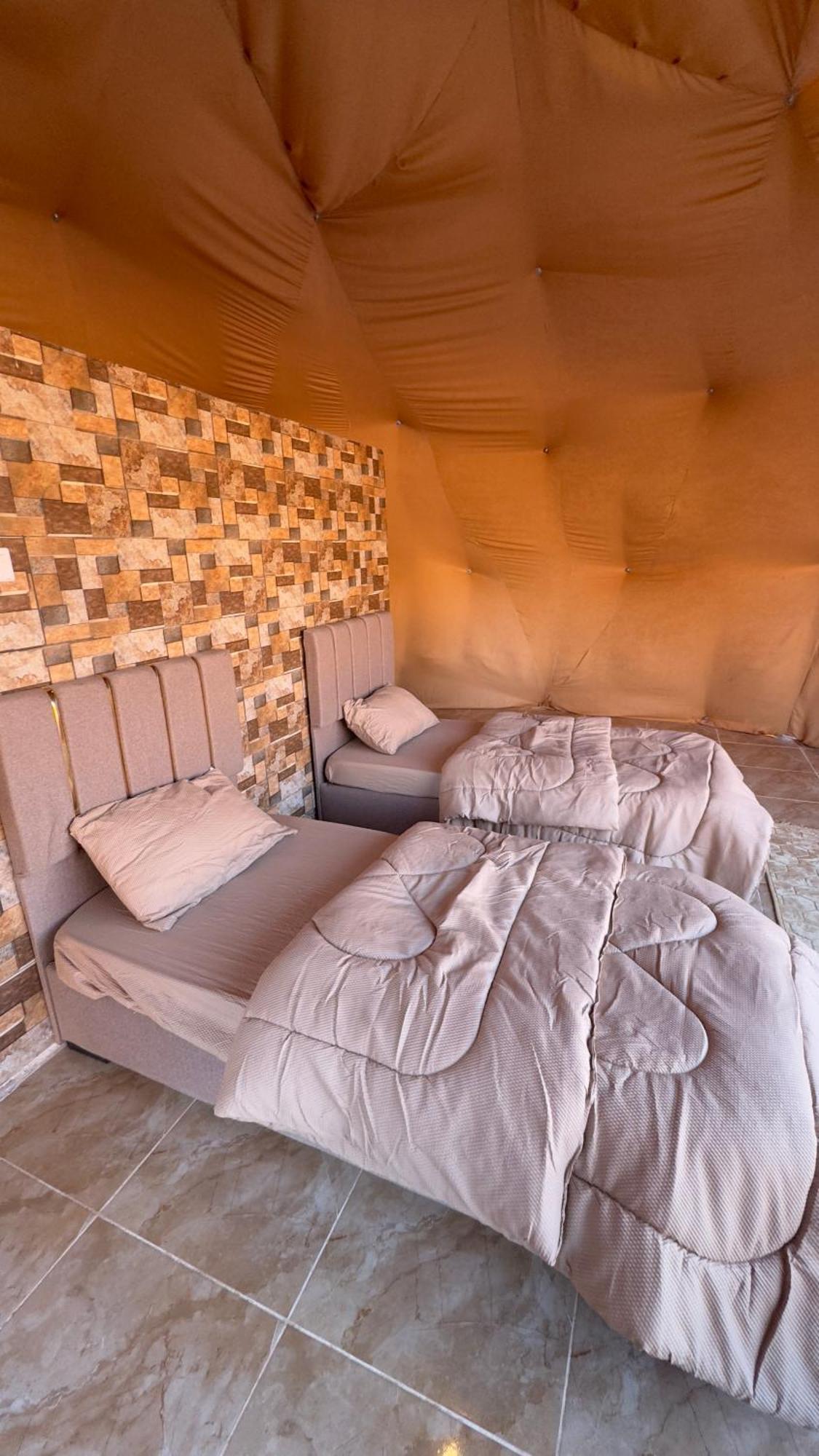 Wadi Rum Bubble Camp & Tour ภายนอก รูปภาพ