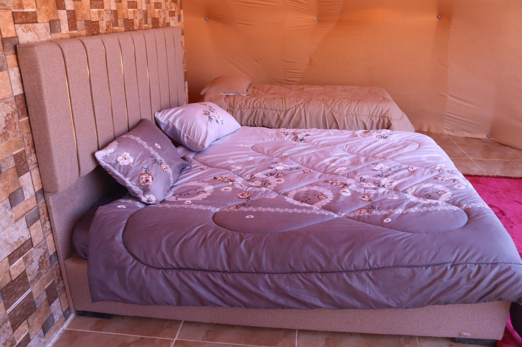 Wadi Rum Bubble Camp & Tour ภายนอก รูปภาพ