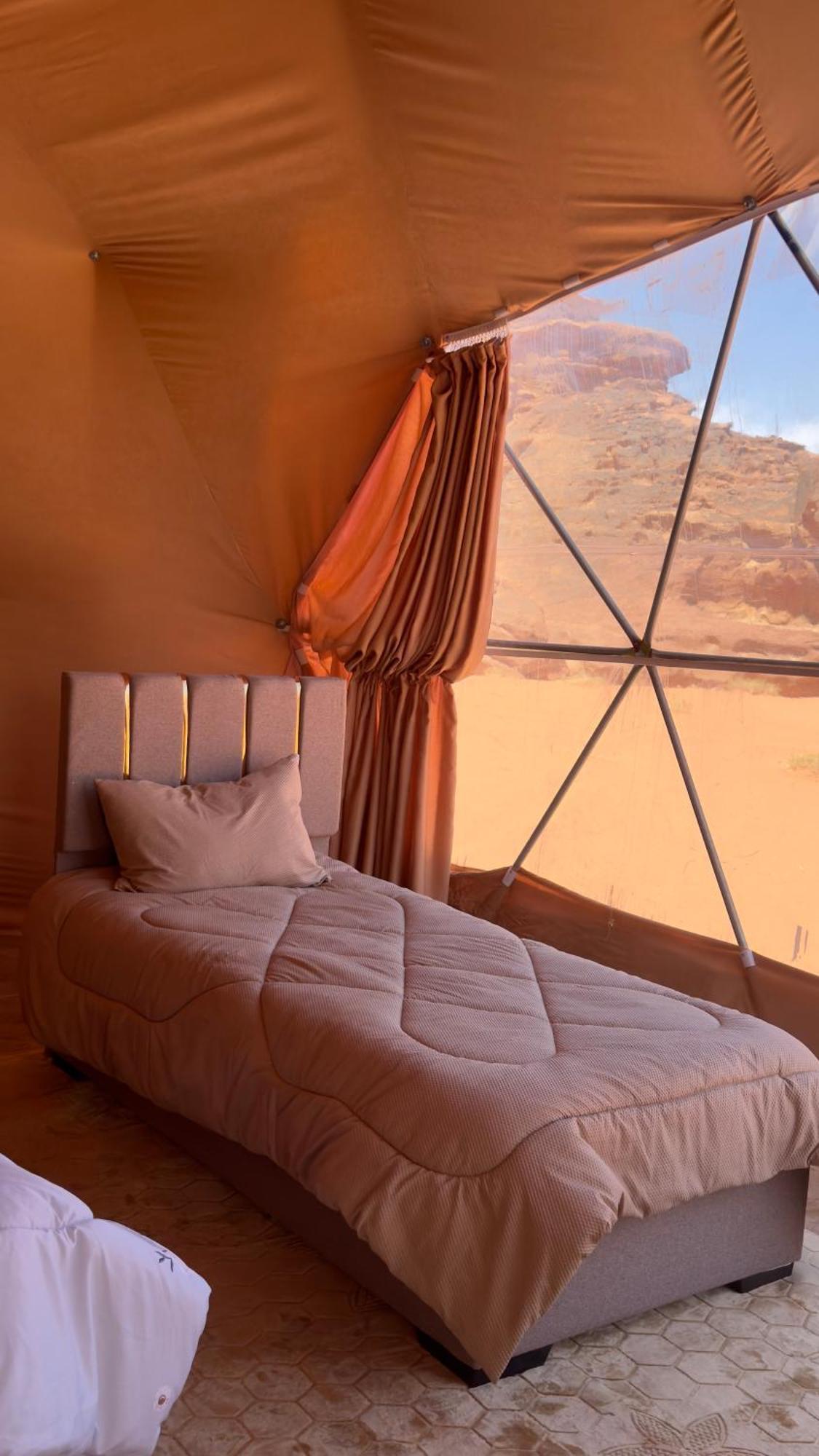 Wadi Rum Bubble Camp & Tour ภายนอก รูปภาพ