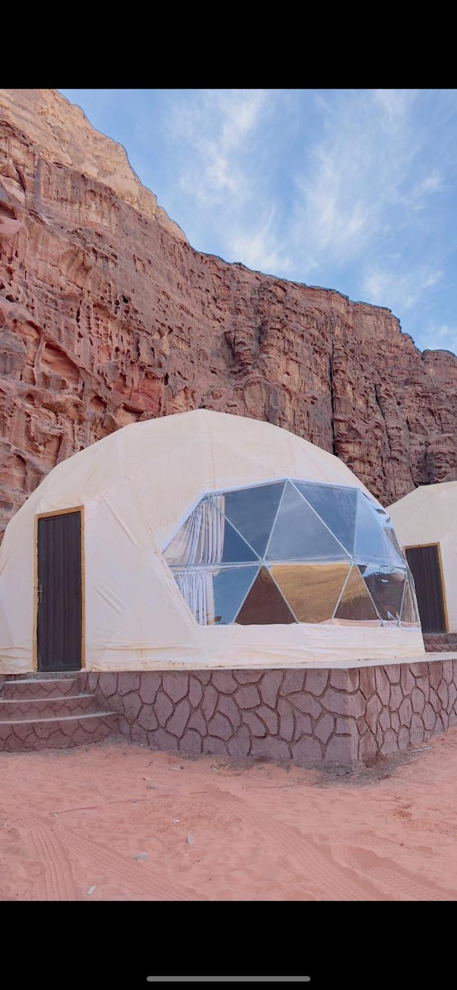 Wadi Rum Bubble Camp & Tour ภายนอก รูปภาพ