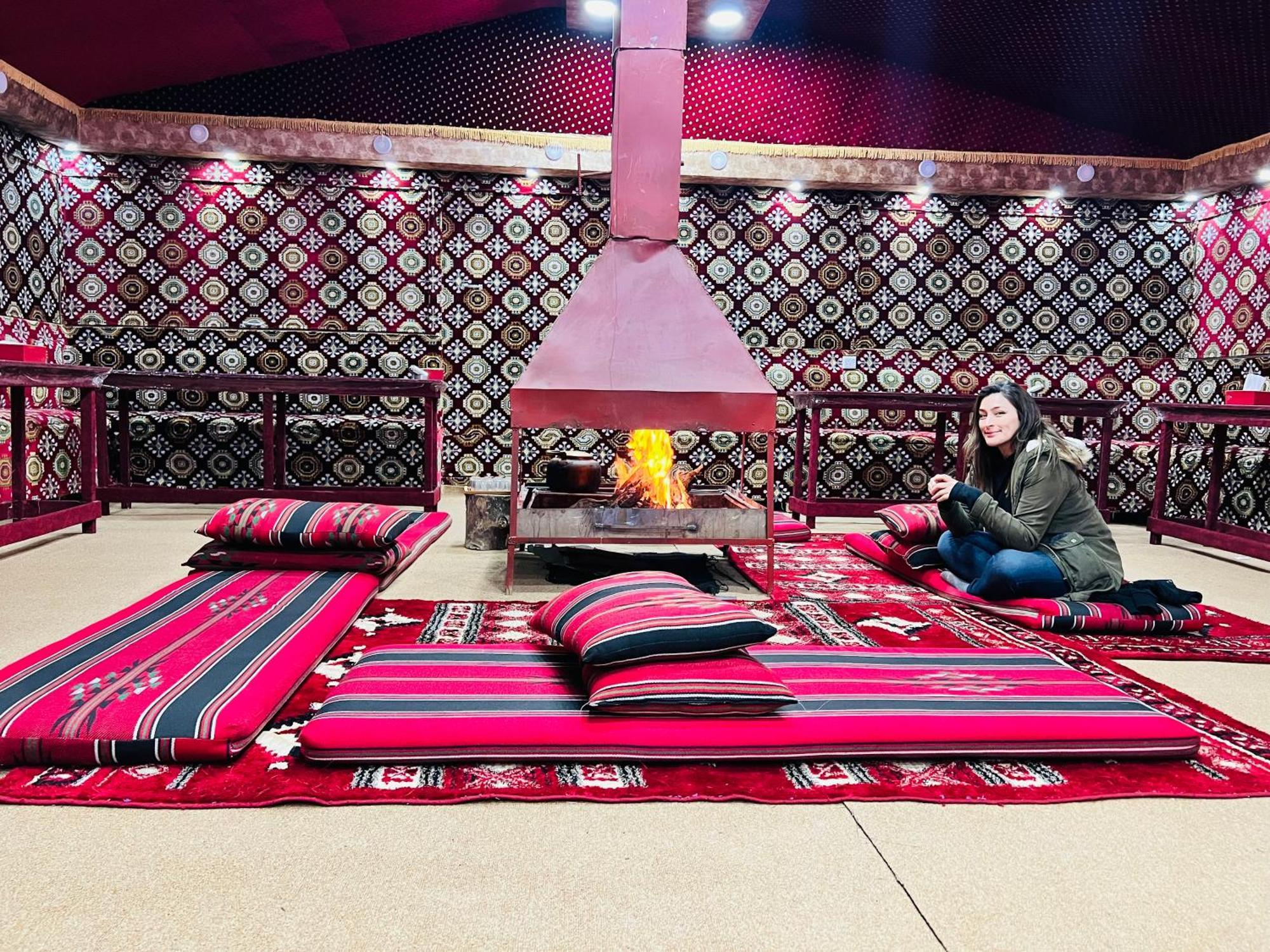 Wadi Rum Bubble Camp & Tour ภายนอก รูปภาพ